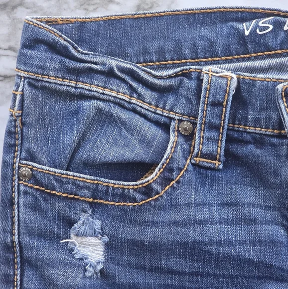 LONDONJEAN VS Low 5 Flap Distressed Jeans - Picture 2 of 14